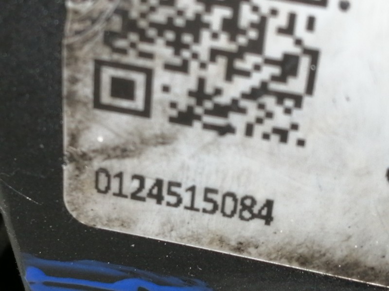 Recambio de alternador para jeep gr.cherokee (wj/wg) 2.7 crd laredo referencia OEM IAM 0124515084  