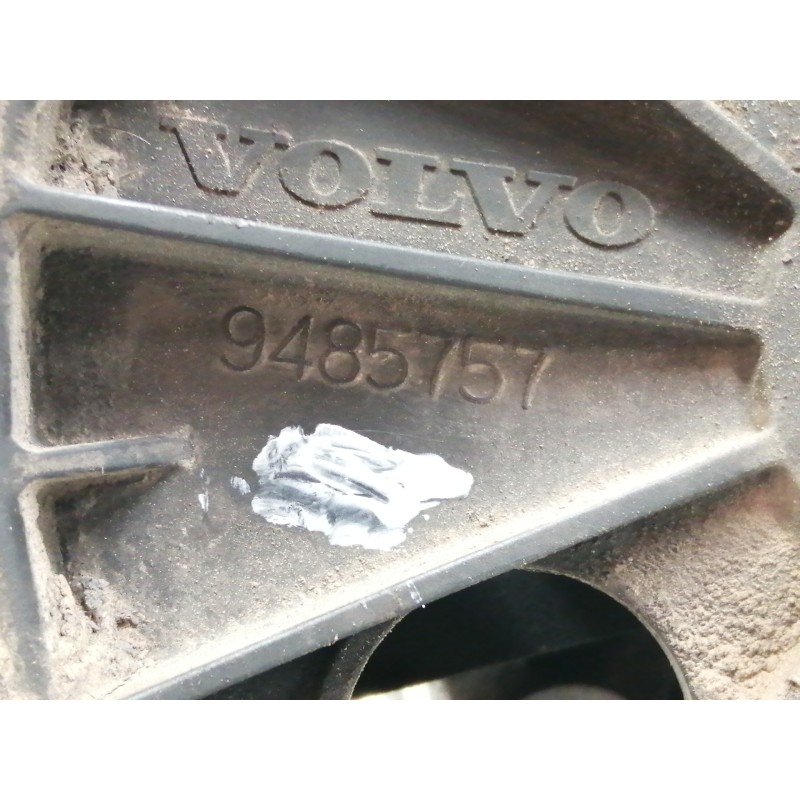 Recambio de bomba direccion para volvo s40 berlina 1.6 referencia OEM IAM 8646864  