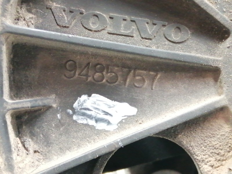 Recambio de bomba direccion para volvo s40 berlina 1.6 referencia OEM IAM 8646864  