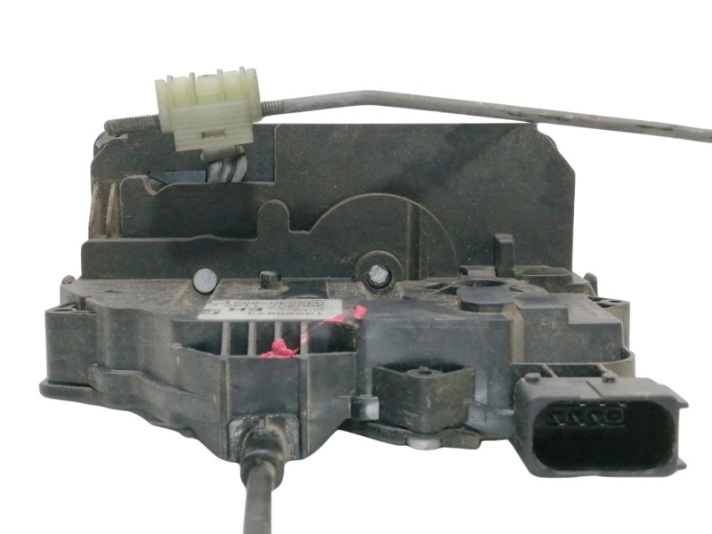 Recambio de cerradura puerta delantera derecha para opel corsa d cosmo referencia OEM IAM 13258274  