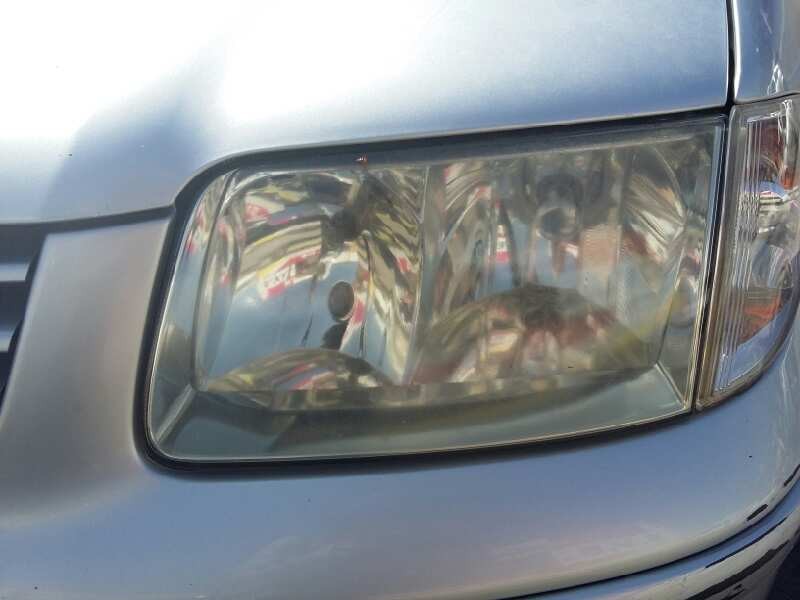 Recambio de faro izquierdo para volkswagen polo berlina (6n2) 1.4 referencia OEM IAM   