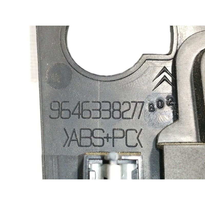 Recambio de rejilla aireadora para citroën c4 berlina sx referencia OEM IAM 9646338277  