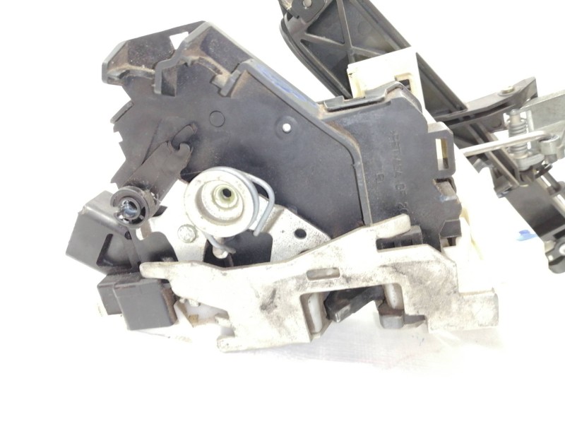 Recambio de cerradura puerta trasera derecha para ford mondeo turnier (ge) ghia referencia OEM IAM 1E0272  