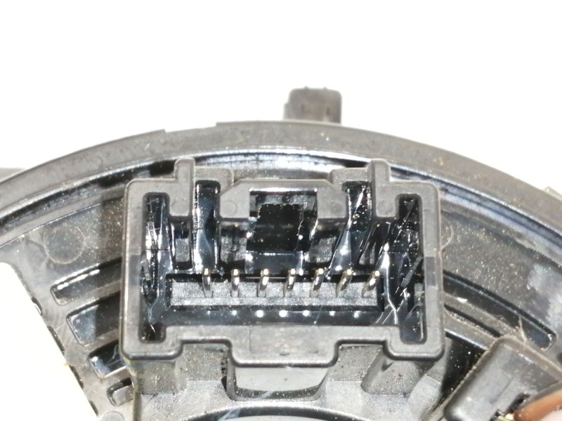 Recambio de anillo airbag para ford fiesta (cb1) ambiente referencia OEM IAM 8A6T14A664AD  