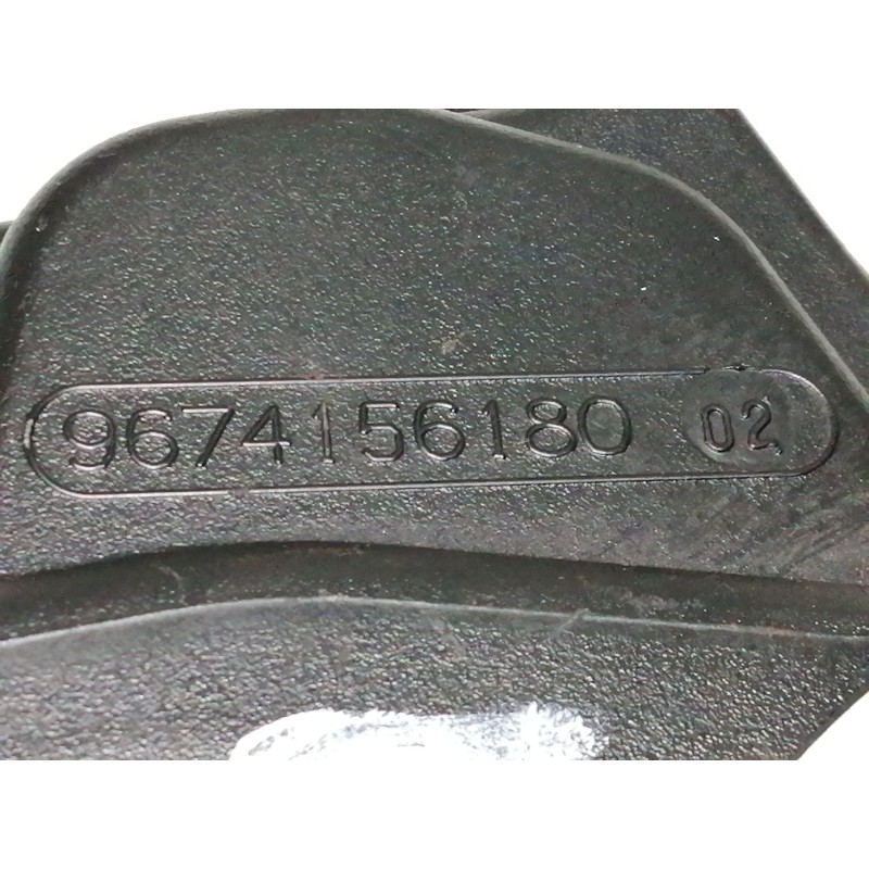Recambio de tapa distribucion para ford fiesta (cb1) ambiente referencia OEM IAM 9674156180  