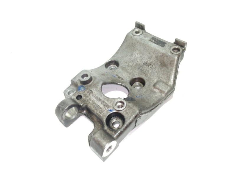 Recambio de soporte alternador para ford fiesta (cb1) ambiente referencia OEM IAM AV2Q8D611AB  