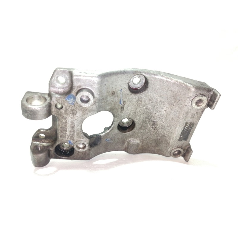 Recambio de soporte alternador para ford fiesta (cb1) ambiente referencia OEM IAM AV2Q8D611AB  