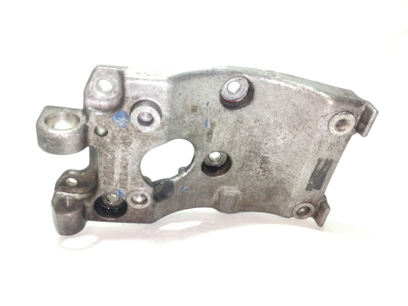 Recambio de soporte alternador para ford fiesta (cb1) ambiente referencia OEM IAM AV2Q8D611AB  