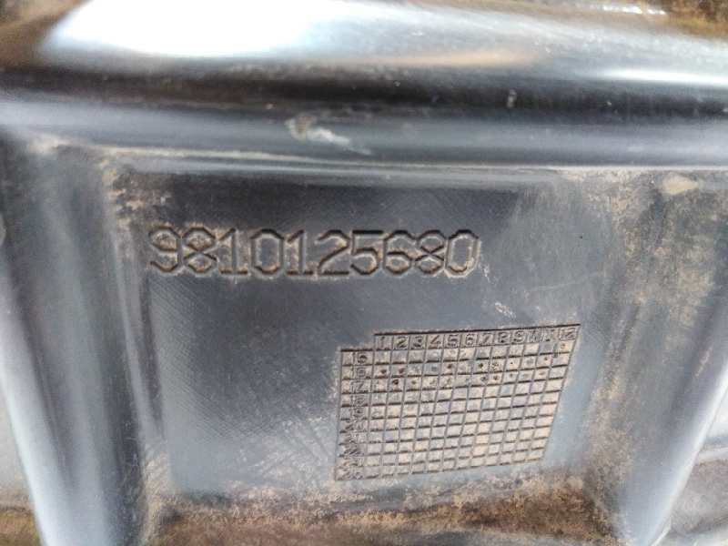 Recambio de paso rueda para peugeot 3008 gt line referencia OEM IAM 9810125680  TRASERO IZQUIERDO