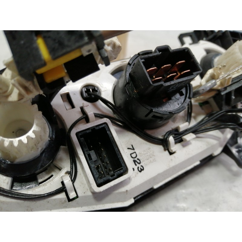 Recambio de mando calefaccion / aire acondicionado para chevrolet aveo ls referencia OEM IAM SINREFERENCIA 10 PINES + 6 PINES 