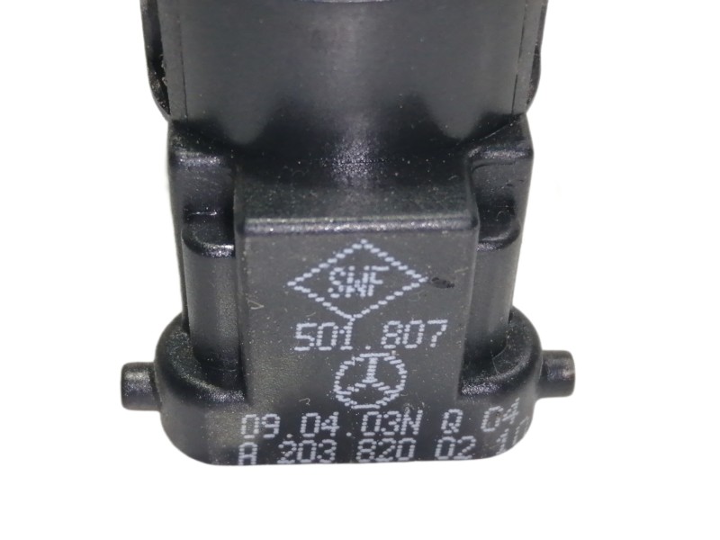 Recambio de mando elevalunas trasero izquierdo para mercedes-benz clase c (w203) berlina 200 compressor (203.042) referencia OEM