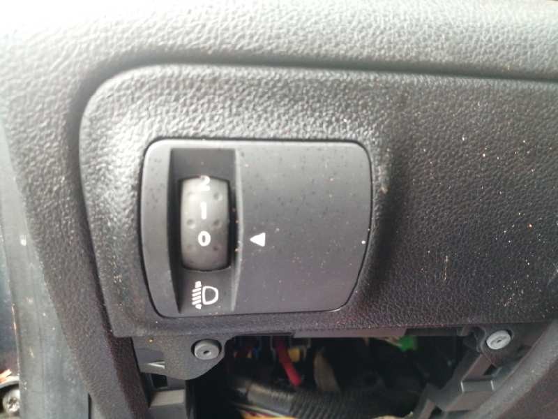 Recambio de mando luces para renault megane iv berlina 5p 1.2 tce energy referencia OEM IAM 251902972R  