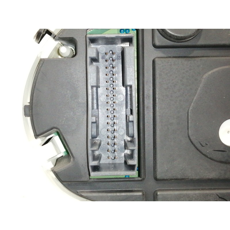 Recambio de cuadro instrumentos para ford fiesta (cb1) ambiente referencia OEM IAM VP8A6F10894BC  