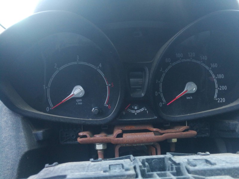 Recambio de cuadro instrumentos para ford fiesta (cb1) ambiente referencia OEM IAM VP8A6F10894BC  