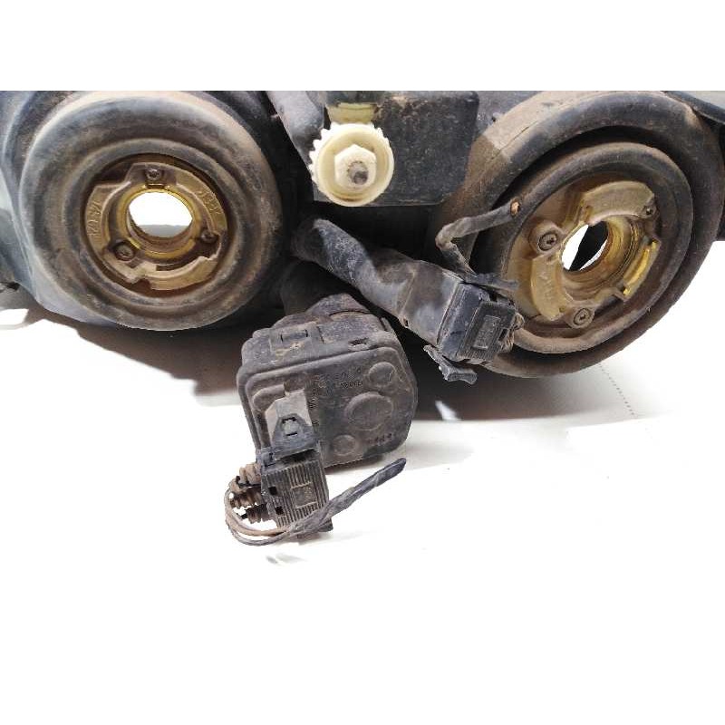Recambio de faro derecho para bmw serie 3 berlina (e36) 1.6 cat (m43) referencia OEM IAM 14520600  