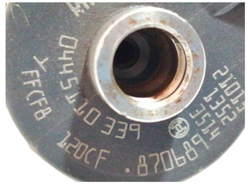 Recambio de inyector para ford fiesta (cb1) ambiente referencia OEM IAM 0445110339  