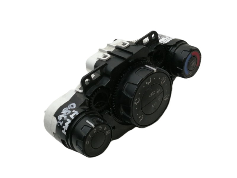 Recambio de mando calefaccion / aire acondicionado para ford fiesta (cb1) ambiente referencia OEM IAM 8A6118549  