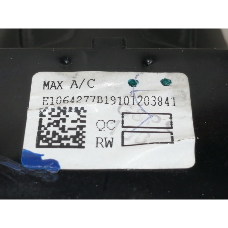 Recambio de mando calefaccion / aire acondicionado para ford fiesta (cb1) ambiente referencia OEM IAM 8A6118549  