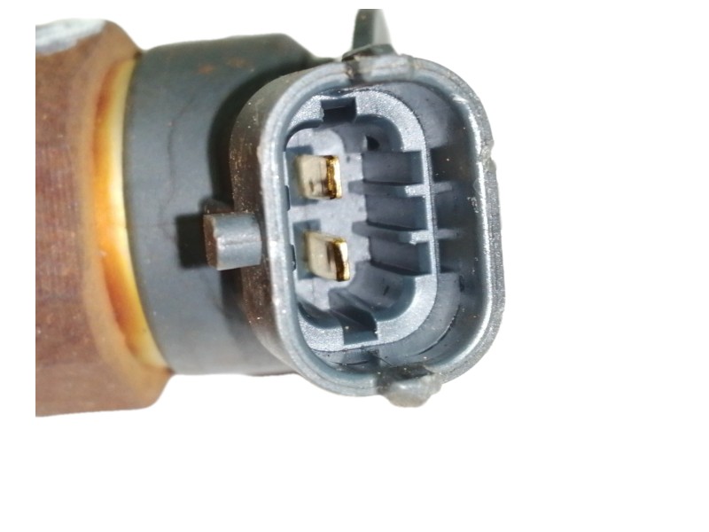 Recambio de inyector para ford fiesta (cb1) ambiente referencia OEM IAM 0445110339  