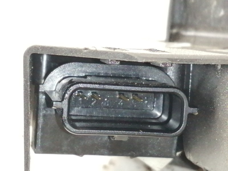 Recambio de cerradura puerta trasera izquierda para renault megane iv berlina 5p 1.2 tce energy referencia OEM IAM 16943020A  