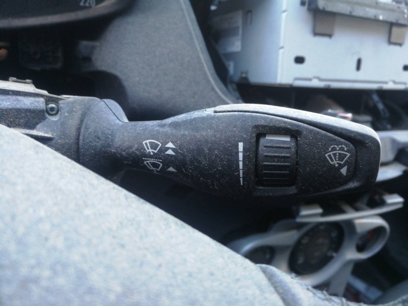 Recambio de mando limpia para ford fiesta (cb1) ambiente referencia OEM IAM 8A6T17A553AC  