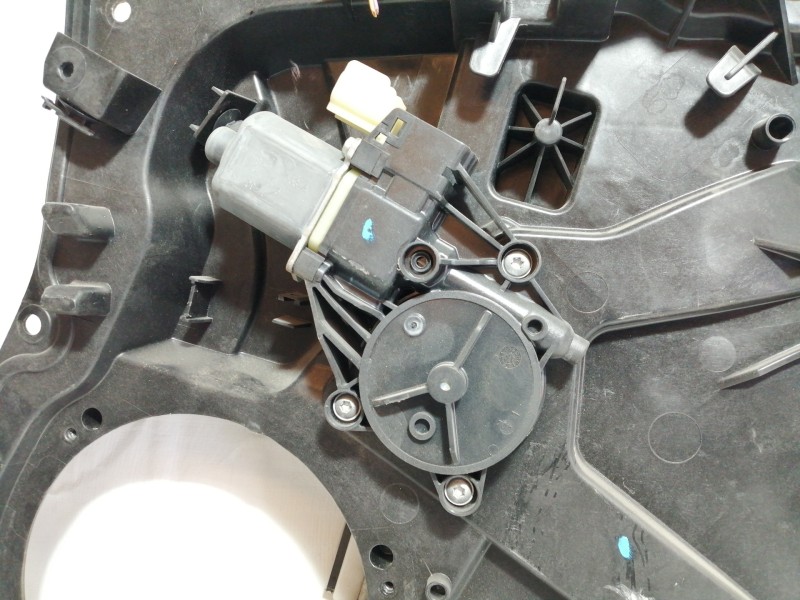 Recambio de elevalunas delantero derecho para ford fiesta (cb1) sport referencia OEM IAM 8A6114553A 8A61B23200BJ 8V5T14A584DCF