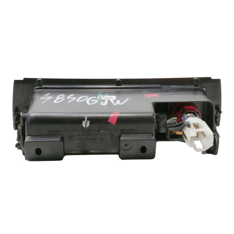 Recambio de cenicero para volkswagen passat berlina (3c2) advance referencia OEM IAM 3C0863284  