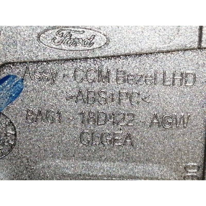 Recambio de moldura para ford fiesta (cb1) ambiente referencia OEM IAM 8A6118D422  