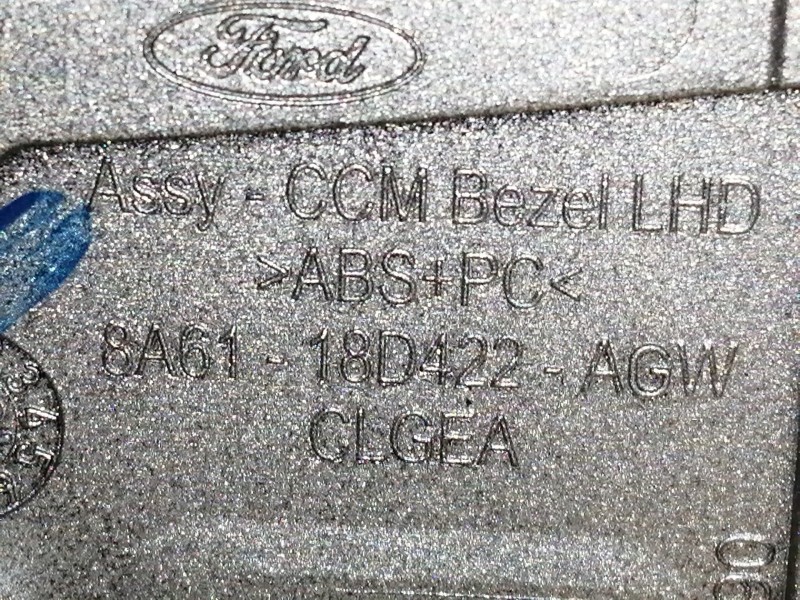 Recambio de moldura para ford fiesta (cb1) ambiente referencia OEM IAM 8A6118D422  