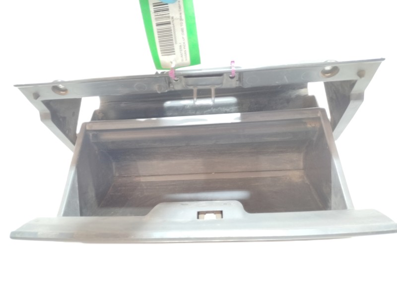 Recambio de guantera para nissan pick-up (d22) td doble cabina navara 4x4 referencia OEM IAM 68520VJ200  