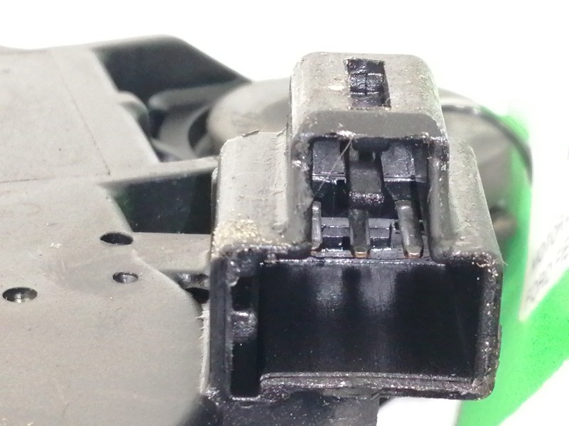 Recambio de motor limpia trasero para ford fiesta (cb1) sport referencia OEM IAM 0390201209  