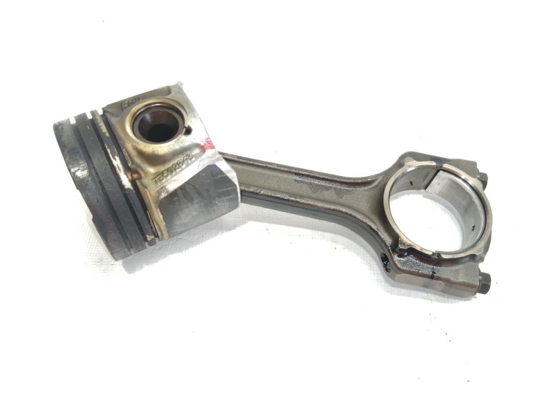 Recambio de piston para opel combo (corsa c) familiar referencia OEM IAM 73502643  