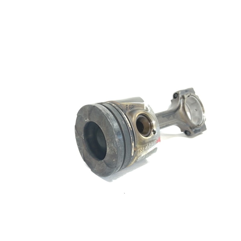 Recambio de piston para opel combo (corsa c) familiar referencia OEM IAM 73502643  