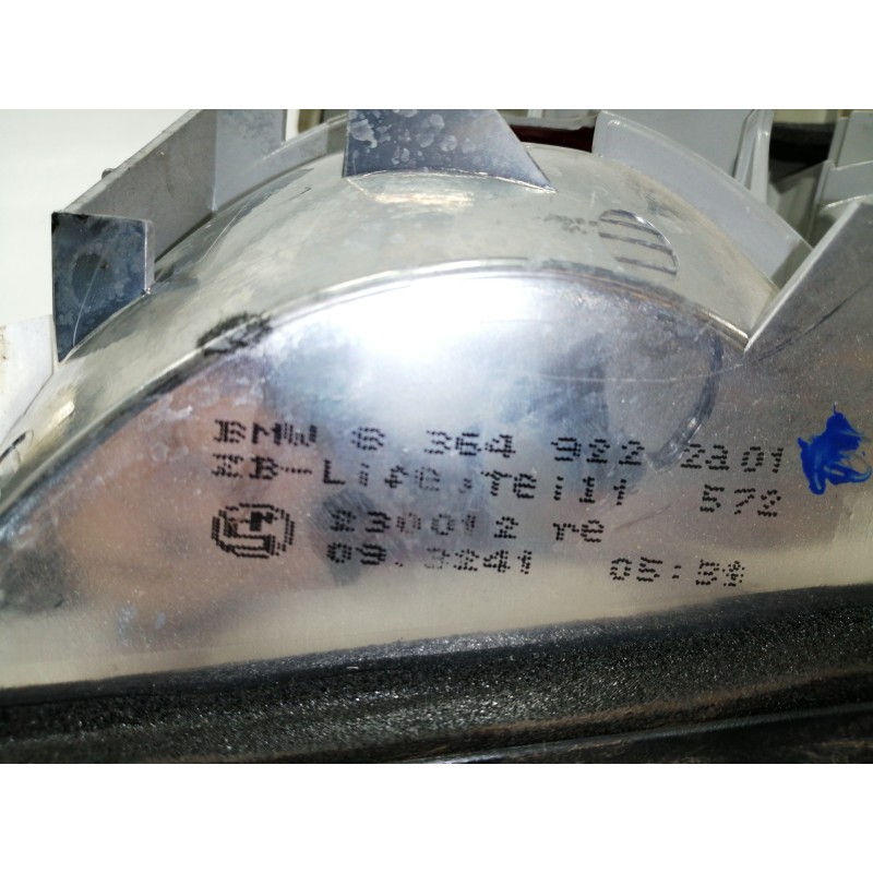 Recambio de piloto trasero derecho para bmw serie 3 berlina (e46) 318i referencia OEM IAM 8364922  