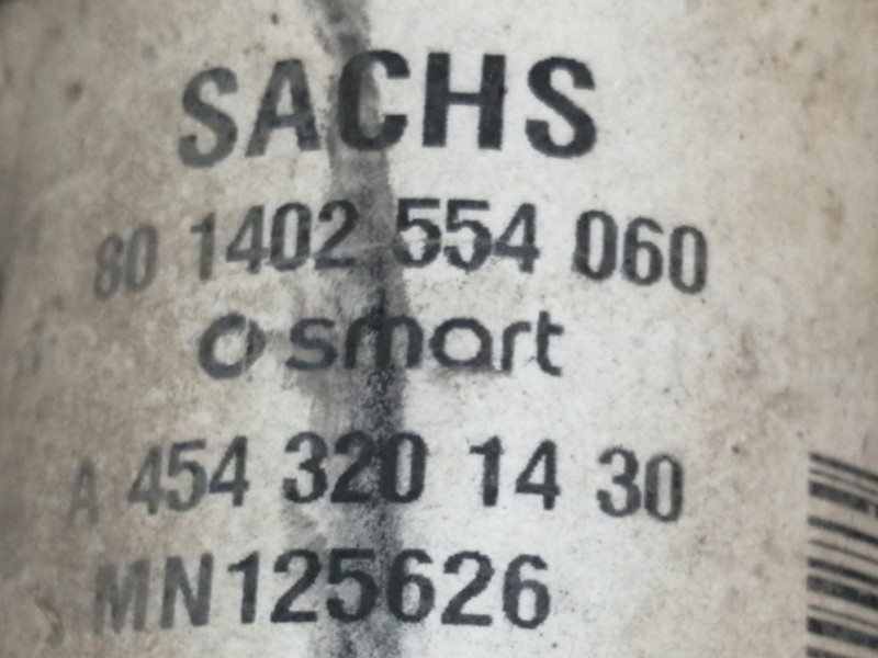 Recambio de amortiguador delantero derecho para smart forfour básico (70kw) referencia OEM IAM A4543201430  