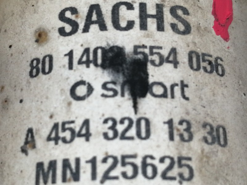 Recambio de amortiguador delantero izquierdo para smart forfour básico (70kw) referencia OEM IAM A4543201330  