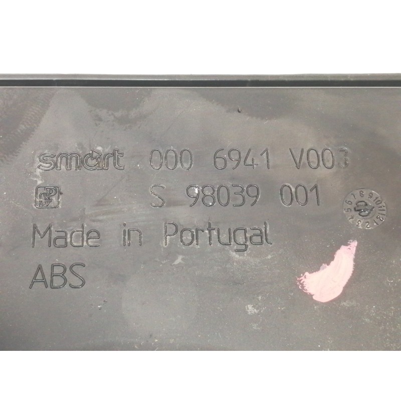 Recambio de guantera para smart forfour básico (70kw) referencia OEM IAM 0006941V003  