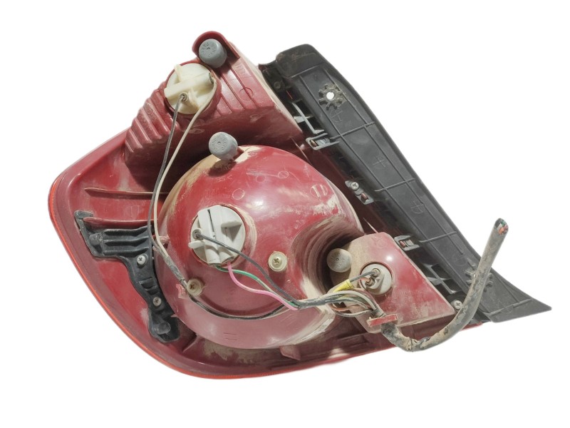 Recambio de piloto trasero derecho para hyundai accent (lc) gls referencia OEM IAM 92402257  