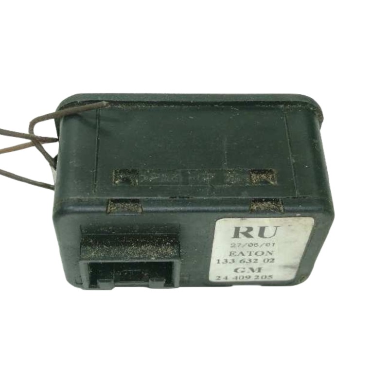 Recambio de mando elevalunas delantero izquierdo para opel corsa c comfort referencia OEM IAM 13363202  