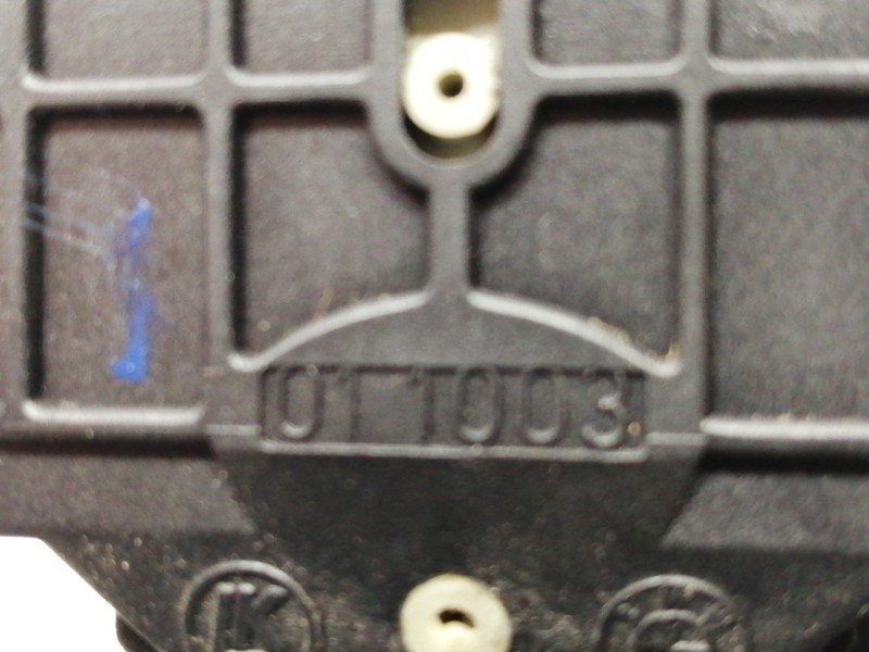 Recambio de mando intermitentes para bmw serie 3 coupe (e36) 318is referencia OEM IAM 011003  