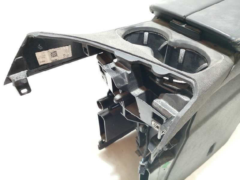 Recambio de apoyabrazos central para peugeot 3008 gt line referencia OEM IAM   