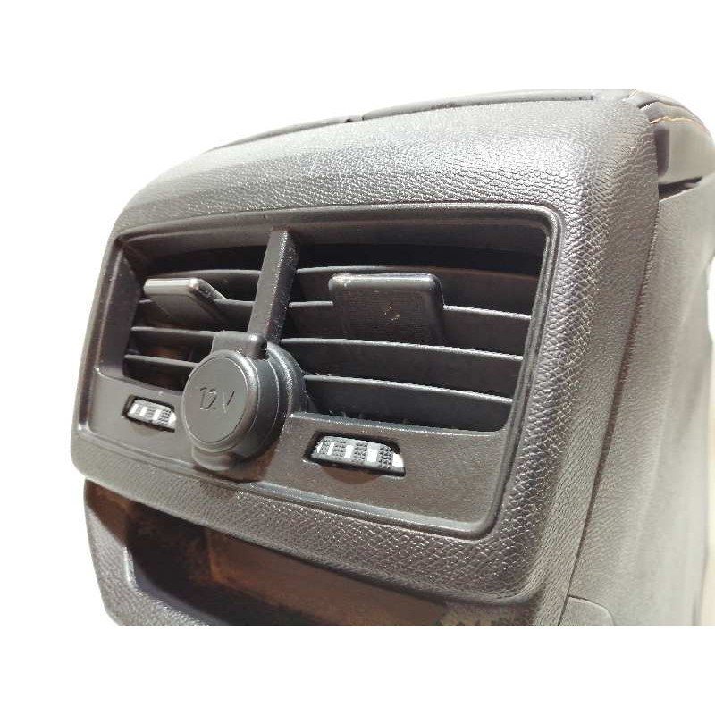 Recambio de apoyabrazos central para peugeot 3008 gt line referencia OEM IAM   