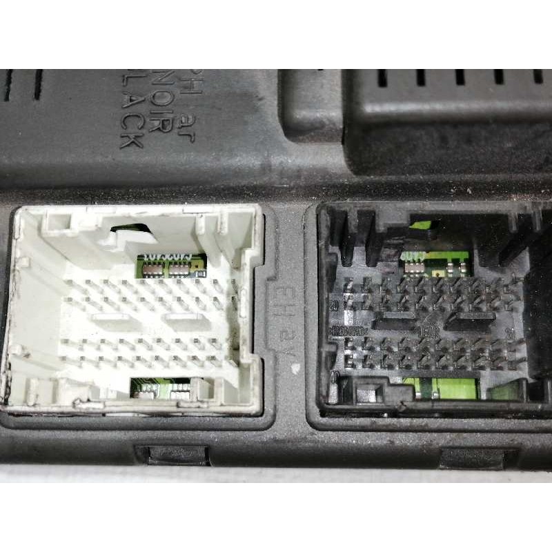 Recambio de caja reles / fusibles para citroën c5 berlina 2.0 hdi sx referencia OEM IAM 9645352980  