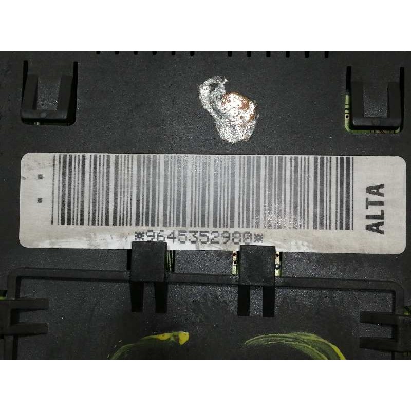 Recambio de caja reles / fusibles para citroën c5 berlina 2.0 hdi sx referencia OEM IAM 9645352980  