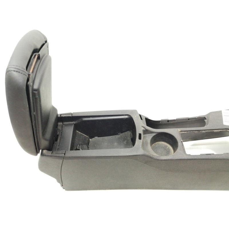 Recambio de apoyabrazos central para peugeot rcz basis referencia OEM IAM YM14300477  