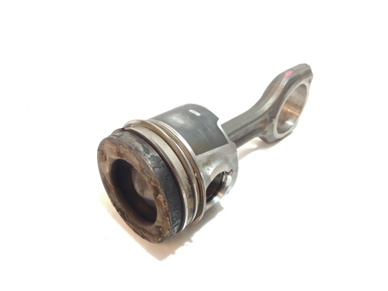 Recambio de piston para ford focus lim. business referencia OEM IAM 73L61  