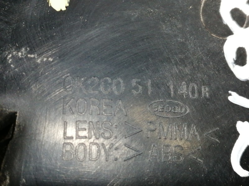 Recambio de piloto trasero derecho para kia carens 1.8 ls monovolumen referencia OEM IAM 0K2C051140  