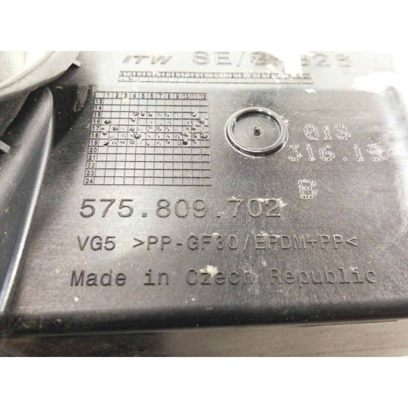 Recambio de tapa exterior combustible para cupra ateca 2.0tsi 4drive referencia OEM IAM 575809702 8V0862159 