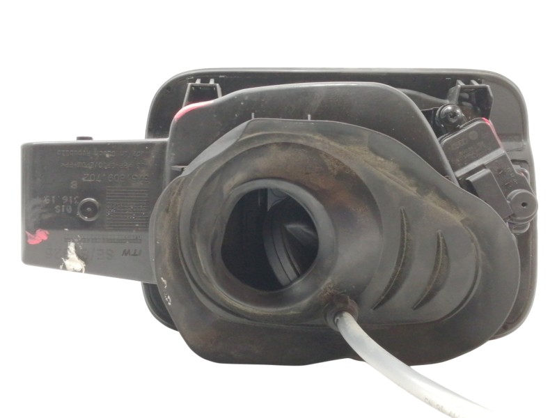 Recambio de tapa exterior combustible para cupra ateca 2.0tsi 4drive referencia OEM IAM 575809702 8V0862159 