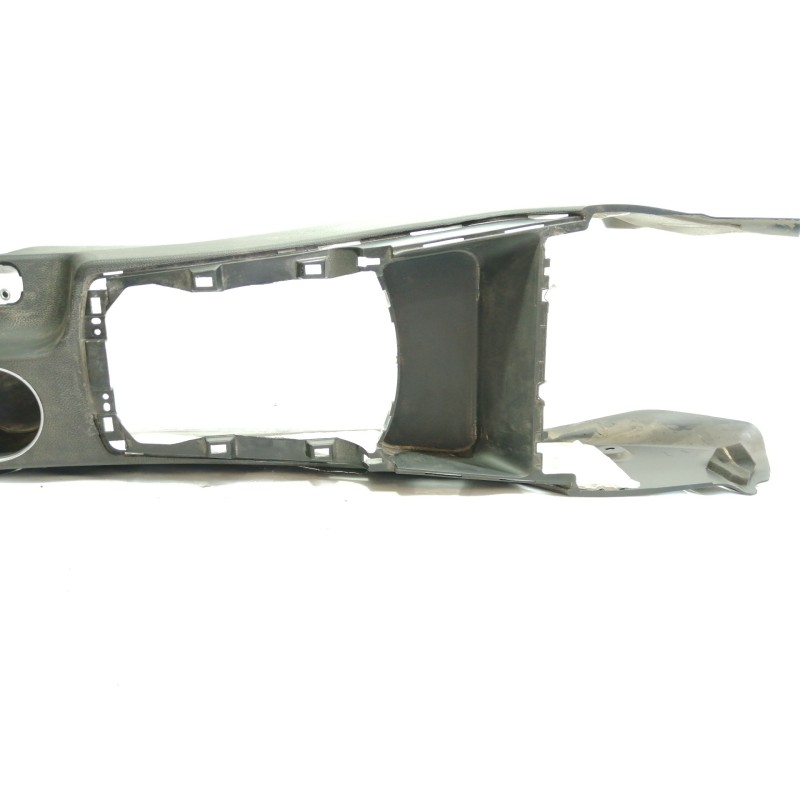 Recambio de apoyabrazos central para hyundai i30 (gd) classic referencia OEM IAM 84610A6000  